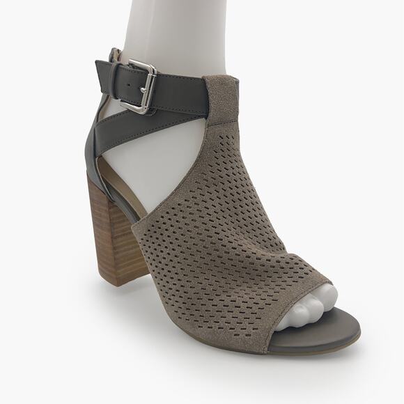 MARC FISHER "Gabie" Block Heel Ankle Strap Sandals (Taupe | Size 8) - Picture 2 of 9